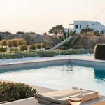 Omvrodektis Village Mykonos Town